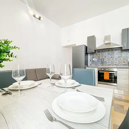 Golden Horizon 5 - Sliema Strand, Apartment *